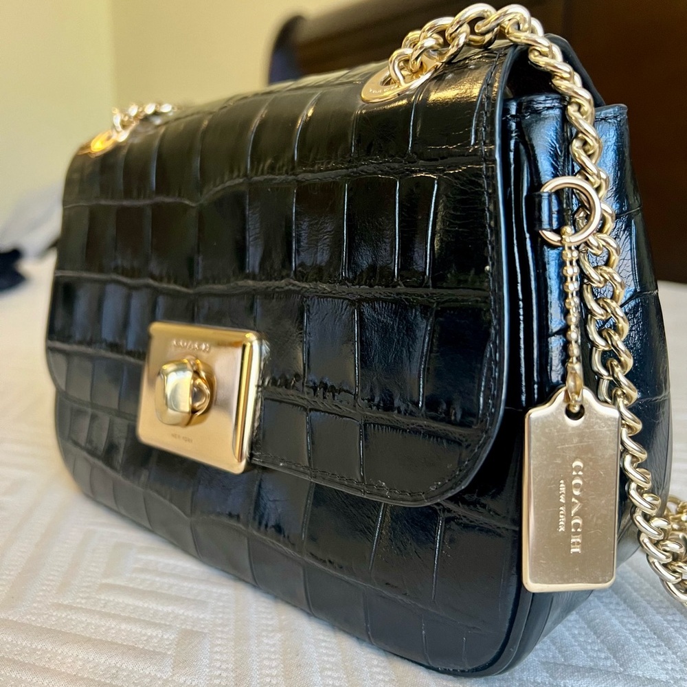 AUTHENTIC Coach Black Croc-Embossed Crossbody Bag with Gold Chain - Picture 6 of 10